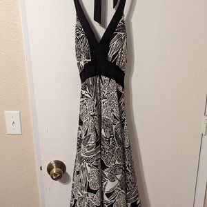 Speechless  Black and White Floral Dress Size Small